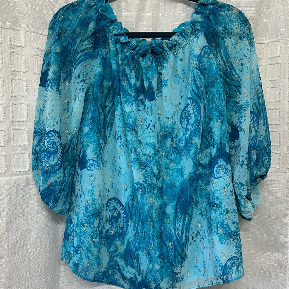 WHBM NWT gorgeous teal shirt. Size M